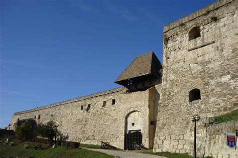 Kiemelte, hogy hamarosan indul a védettségi applikáció, amellyel igazolni tudjuk koronavírus elleni védettségünket: Szombattól ismét várja a látogatóit az egri vár | Ridikül