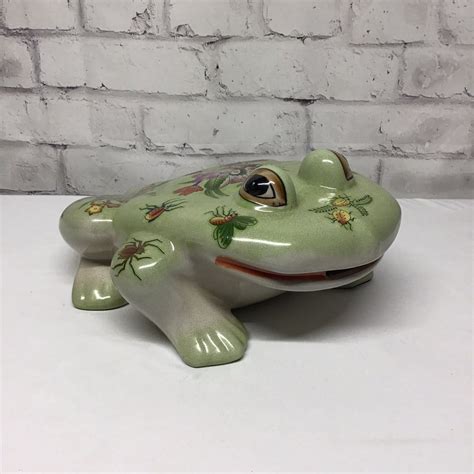 Pin By Etty On Paper Mashe In 2021 Ceramic Frogs Frog Figurines