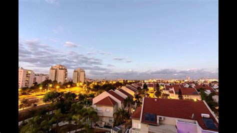 Sep 03, 2021 · ויהי בוקר הוא סרטו החדש של הבמאי עטור הפרסים ערן קולירין (ביקור התזמורת, מעבר להרים ולגבעות), המבוסס על רב המכר של סייד קשוע. "ויהי ערב ויהי בוקר" - YouTube