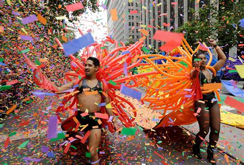 Photos From San Francisco Gay Pride Parade Highlights Resistance