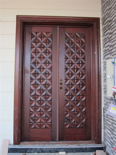 Wooden Main Gate Design 2020 In 2020 Wooden Front Door