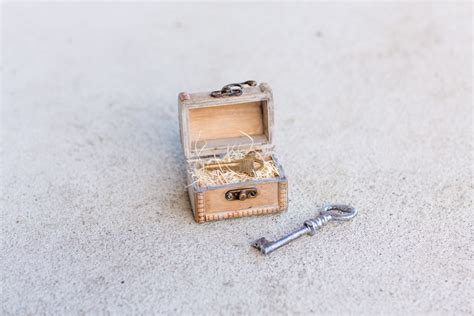 Mini Key Treasure Chest