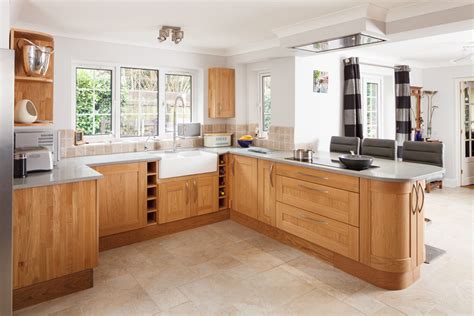How To Remodel Oak Kitchen Cabinets
