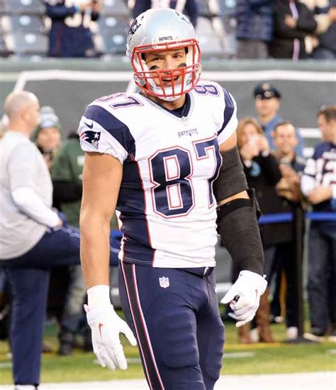 Patriots Tight End Rob Gronkowski Stars In New Series Mvp Us Weekly