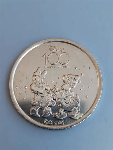 Disneys 100th Years Of Wonder Donald Duck And Daisy Medallion Coin 10