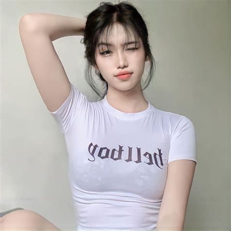 Meet The Korean Model Breaking The Internet With Her Unbelievable Curves Update 2022 Fatima Coeg