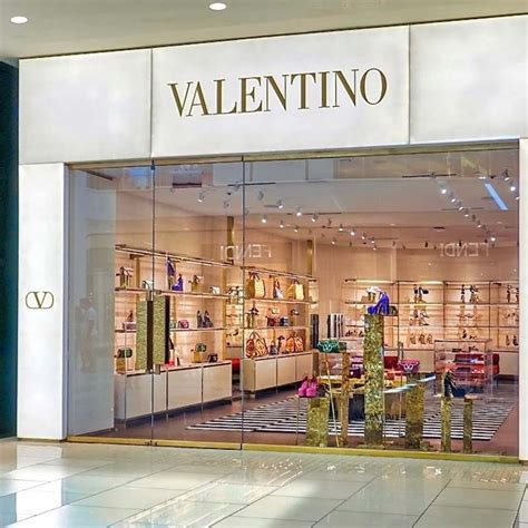 Valentino Opens Its Doors At Aventura Mall Aventura Mall