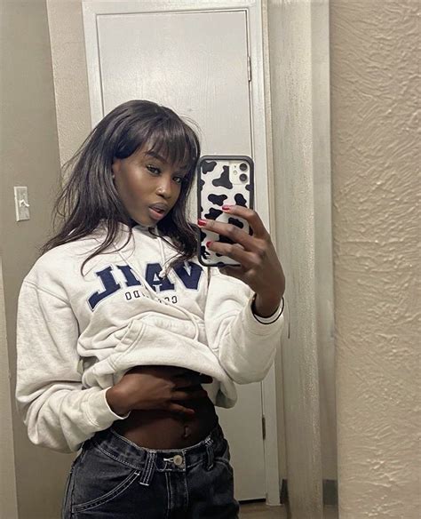 Pin By Danicaa On Mirror Selfies In Lace Frontal Wig Wig
