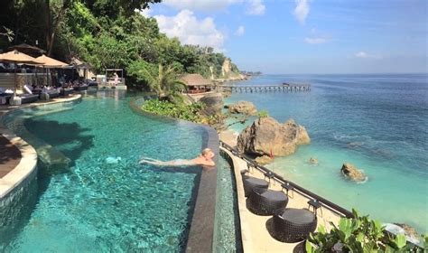 33 Infinity Pools In Bali Thatll Take Your Breath Away