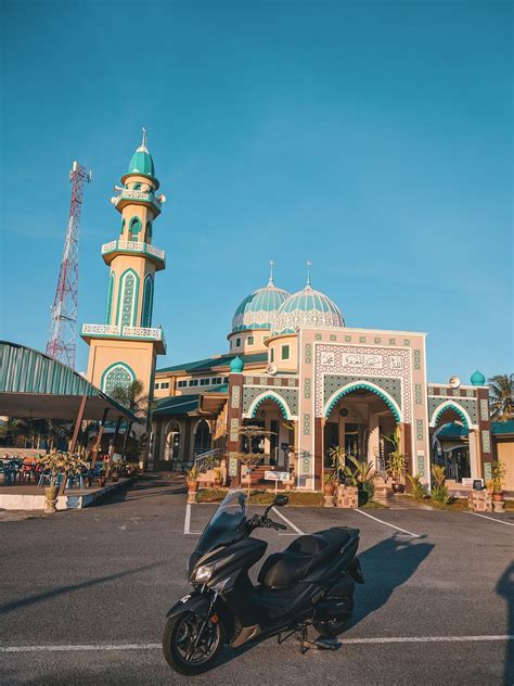 Kuala perlis merupakan sebuah pekan dan mukim yang terletak di perlis, malaysia. Budak Letrik: Cara Bawak Motor Naik Feri ke Langkawi