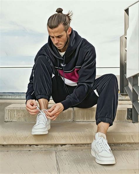See more ideas about gareth bale, soccer players, real madrid. Pin by 𝔰𝔞𝔦𝔪 𝔅𝔦𝔫 𝔦𝔩𝔶𝔞𝔰 (𝔰𝔟𝔦) ♛ on Gareth Bale 11 (ideal ...