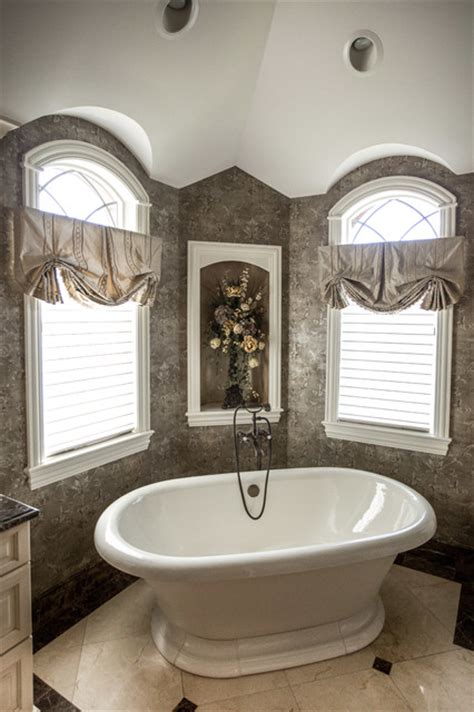 Curtain cool ideas top design kid rooms u best bathroom lovely from bathroom window treatment ideas, image source: Bathroom Window Treatments - Traditional - Bathroom ...
