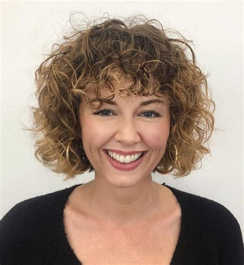 50 Best Haircuts And Hairstyles For Short Curly Hair In 2020 Hair Adviser In 2020 Short