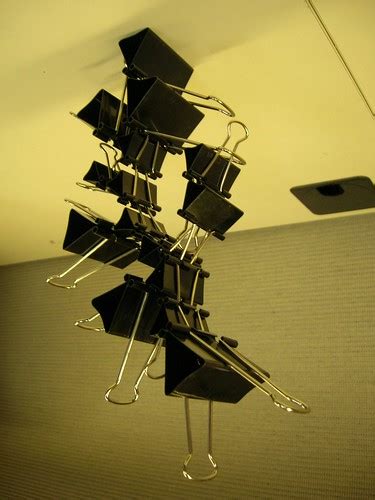 28 Innovative Uses For Binder Clips