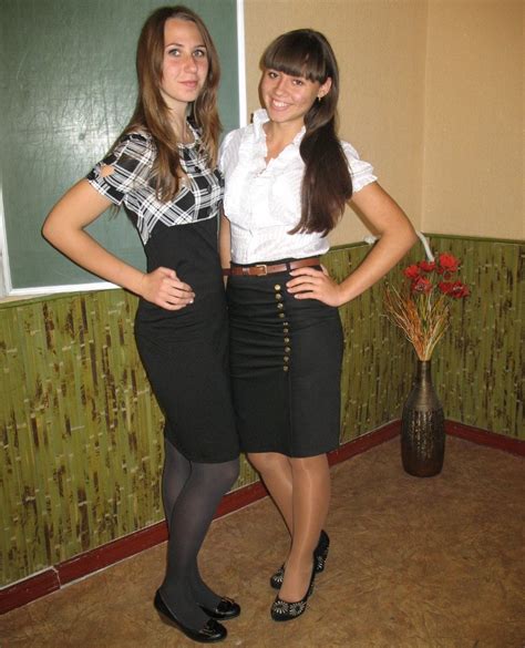 Amateur Pantyhose On Twitter Friends Posing In Shiny And Opaque Pantyhose
