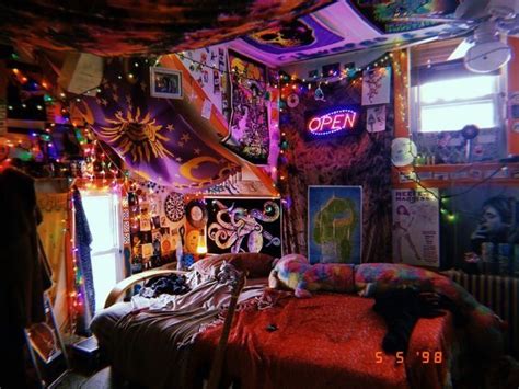 Pin By Daisyjanemiller On Stoner Room Hippie Bedroom Decor Grunge Room Hippie Room Decor