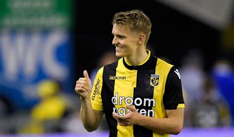 Ødegaard bereitet drei Tore vor - alle per Ecke - REAL TOTAL