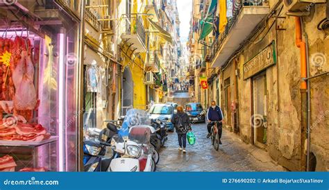 Narrow Street In Naples Old Town Spagnoli Quartieri Spanish Quarter