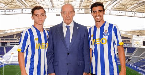 OFICIAL: Filhos de Sérgio Conceição assinam pelo FC Porto - Visão de