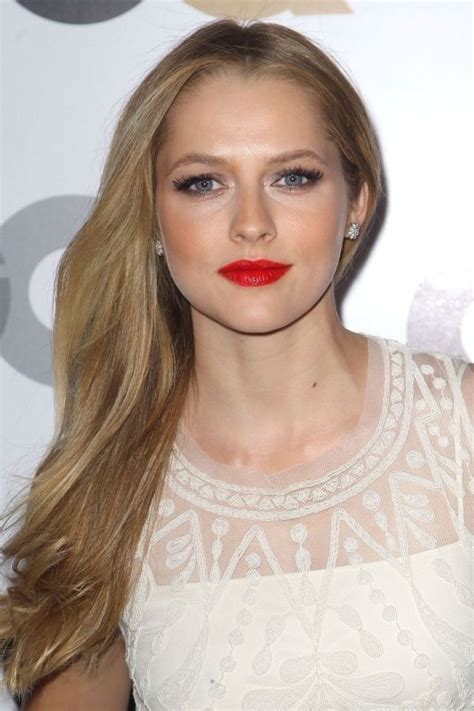 Pin By 𝐈𝐆𝐍𝐎𝐓𝐔𝐌 𝐇𝐎𝐌𝐈𝐍𝐄𝐌 On Teresa Palmer In 2020 Teresa Palmer Teresa