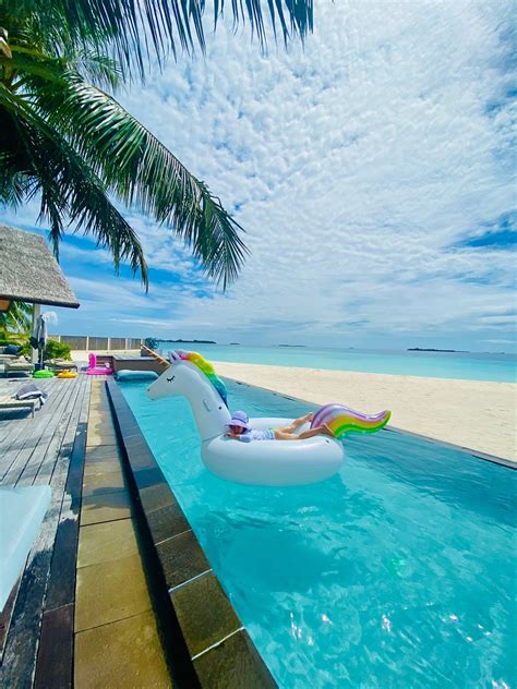 Four Seasons Resort Maldives At Landaa Giraavaru Landaagiraavaru