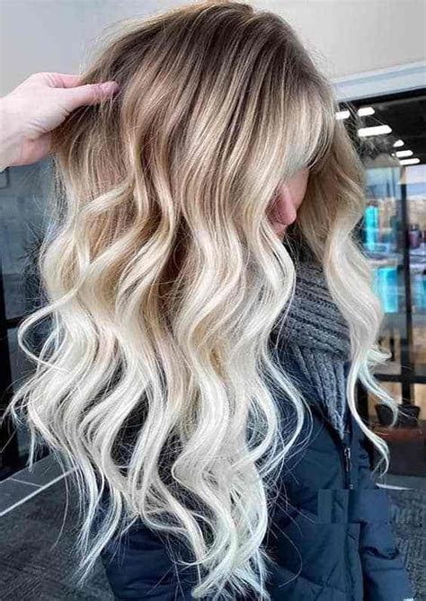 Fantastic Blonde Balayage With Shadow Roots In Year 2020 Long Wavy Hair Blonde Hair Color