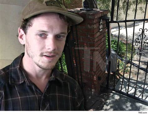 Anton Yelchin Shifting Device Possible Cause Of Fatal Jeep Accident