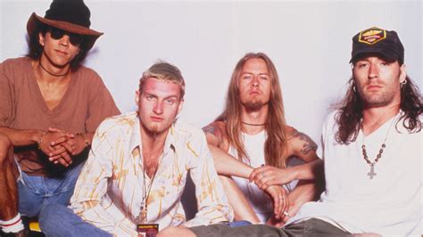 Layne thomas staley was born on august 22, 1967 in kirkland, washington. O rockstar que foi encontrado em decomposição duas semanas ...