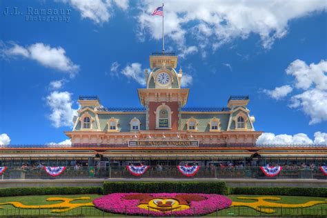Magic Kingdom Main Street Railroad Station Walt Disney Dev Flickr