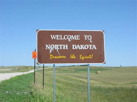 Welcome To North Dakota Nd 8 North Sd Nd Border North Dakota Travel