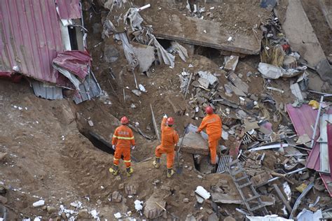 Gallery Landslide Death Toll Reaches 10 Caixin Global