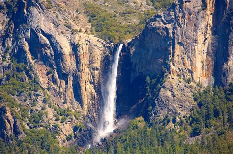 Premium Photo Yosemite Bridalveil Fall Waterfall At National Park