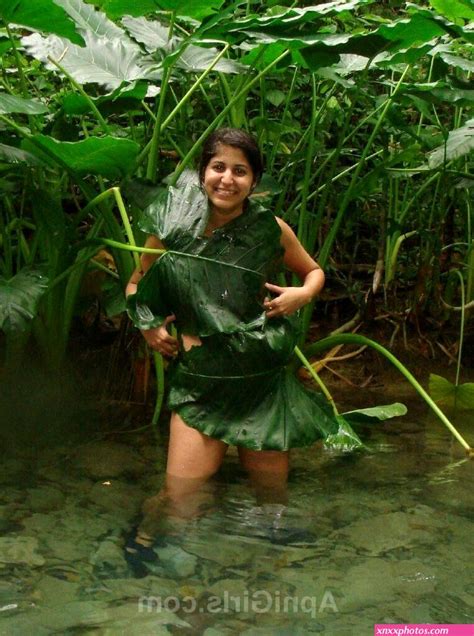 desi village girls outdoor pissing best sexy photos porn pics hot pictures xxx images