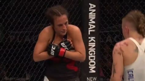 Video Another UFC Wardrobe Malfunction Happened During Joanne 65392