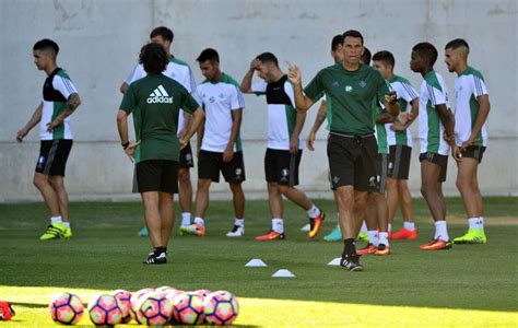 Jun 07, 2021 · lo concreto del tema es que la opción de gustavo quinteros es prácticamente nula, pues desde el país trasandino afirman que a más tardar el día miércoles se conocerá al nuevo técnico de san lorenzo, quien deberá definir la pretemporada y los refuerzos para hacer olvidar la pésima campaña del primer semestre. Betis: Los transferibles del Betis trabajarán con el grupo ...