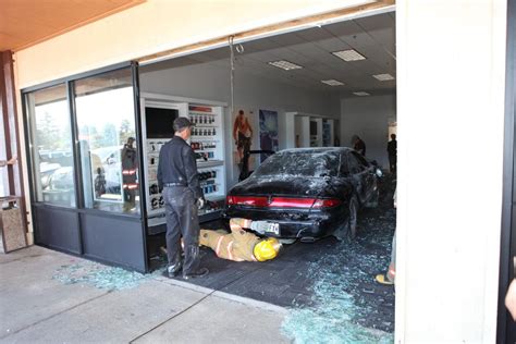 Car Crashes Through Verizon Store In Bandon Shopping Center News