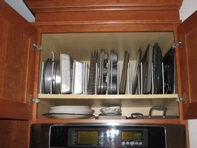 Feb 19, 2016 · deep lower kitchen drawer storing large cooking pots pans credit: Organizing Deep Cabinets and Lazy Susans | Home kitchens ...