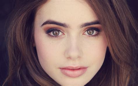 Lily Collins Wallpaper 6800779