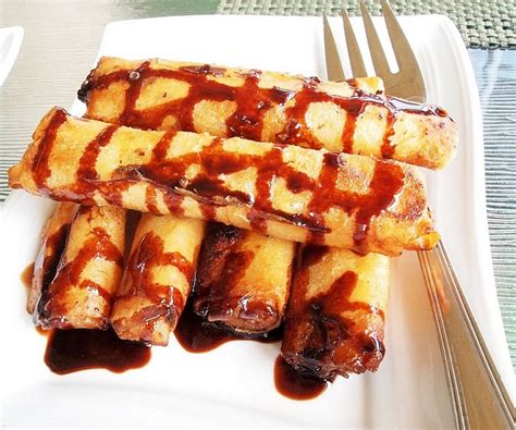 Quick And Easy Recipe For Turon Filipino Banana Roll Dessert Delishably