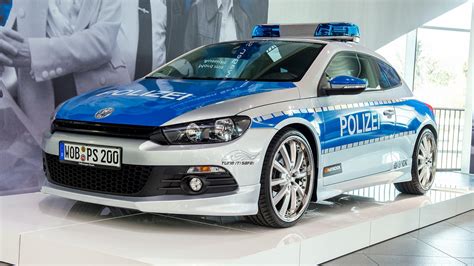 Unikatowe, personalizowane i ręcznie robione przedmioty z naszych sklepów. 11 Historic German Police Cars, From Lamborghinis to VWs ...