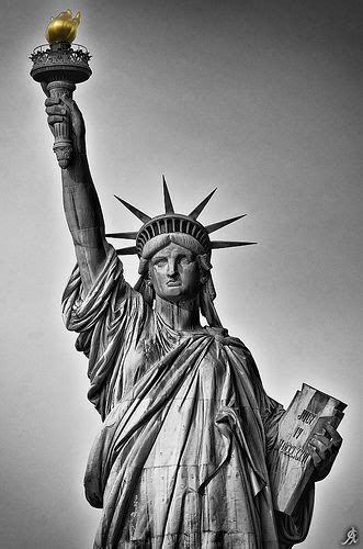 Symbol Of American Dream Statue Of Liberty Tattoo Statue Of Liberty