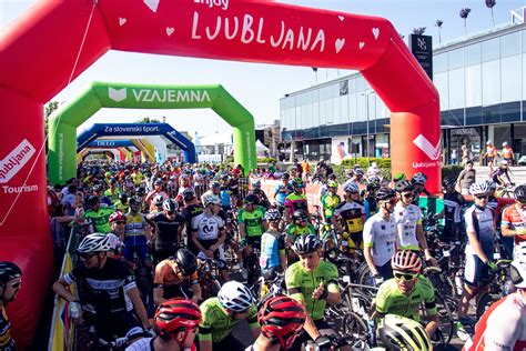 Kljub temu, da smo gorsko kolesarski klub, se naši tekmovalci udeležujejo tudi cestnih prireditev in ena izmed teh je bila maraton franja v štirideseti izvedbi. Maratona Franja ne bo v primarnem junijskem terminu ...