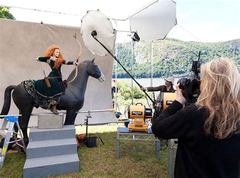 Disney-Themed Celebrity Portraits By Annie Leibovitz ...