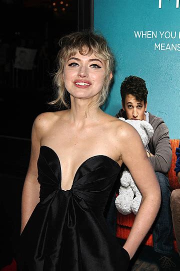 Imogen Poots At That Awkward Moment Premiere In La Photo Background And Picture For Free