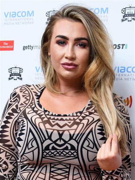 Breaking news headlines about lauren goodger linking to 1,000s of websites from around the world. Lauren Goodger shows off her AMAZING bum in thong bodysuit