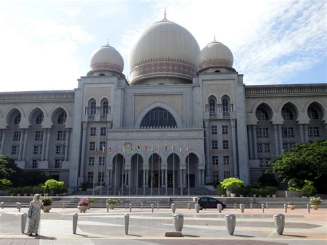 Umy1712 malaysian legal system tutorial federal courts what are the jurisdictions of the federal court? Architecture: Kuala Lumpur & Putrajaya, Malaysia | Lense ...