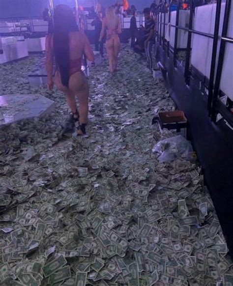 15 Things You Didnt Know About Working In A Strip Club