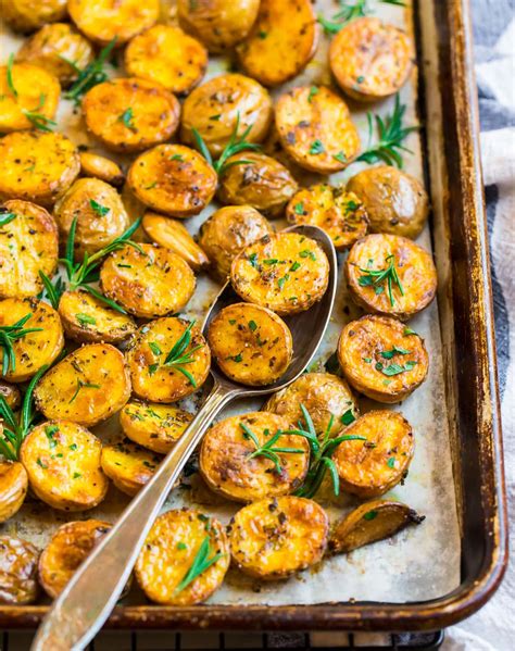 How To Cook Roasted Potatoes Thekitchenknow