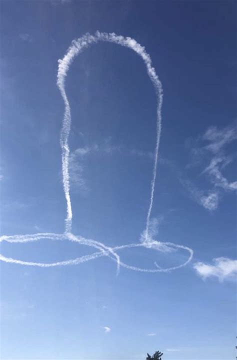 Flying in the sky, rocca massima. US Navy apologies after a pilot drew a penis in north ...