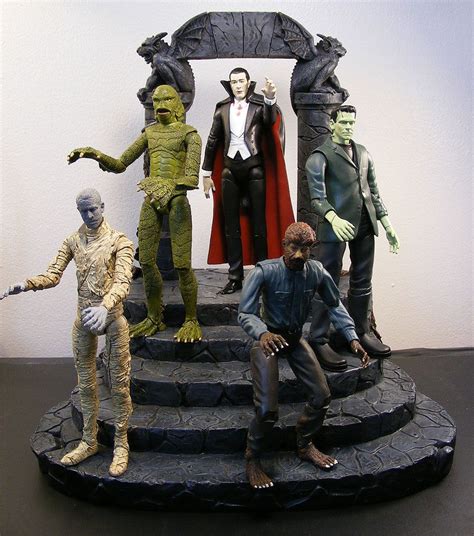 Review Universal Monsters Toy Island